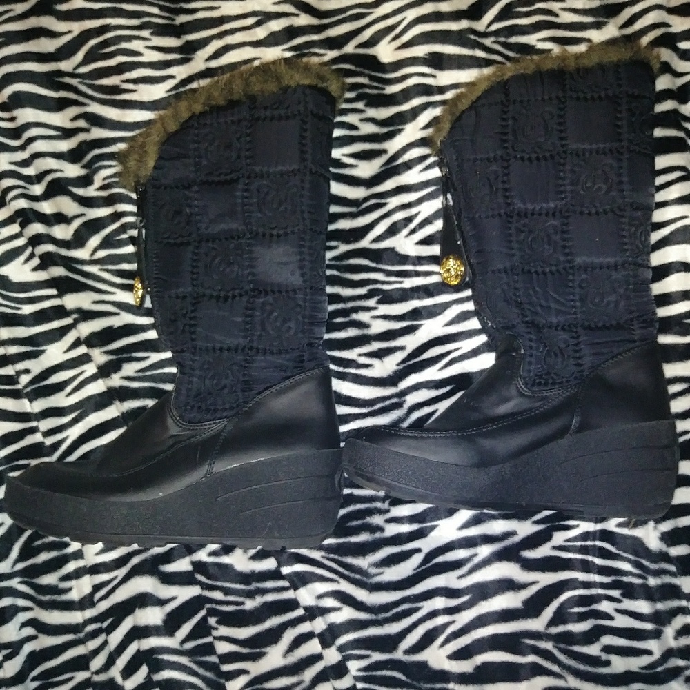 Juicy couture wedge boots faux fur 7